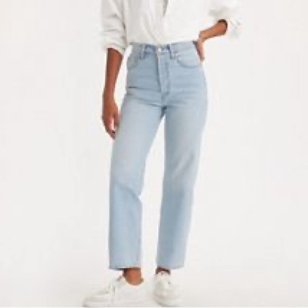 Levi’s ribcage straight ankle jeans 27x27